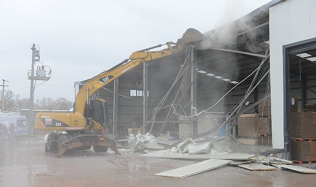 niluferde 3 yikim birden