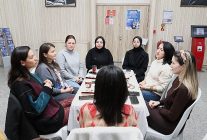 osmangazide kitapseverlerden kolektif okuma etkinligi