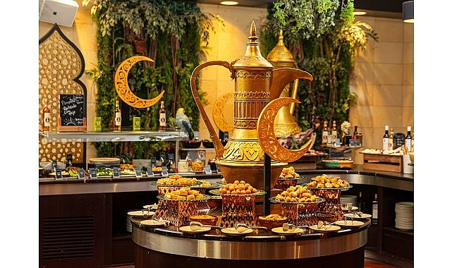 Ramazan’da Suudi Arabistan: Geceleri Canlanan Şehirler, Paylaşılan Sofralar 1 ramazanda suudi arabistan geceleri canlanan sehirler paylasilan sofralar