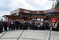 sayginlar universite ogrencileri ile bulustu