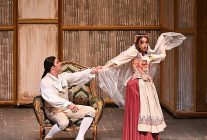 sinifsal gerilimlerin mizahla bulustugu basyapit figaronun dugunu yeniden izdob sahnesinde