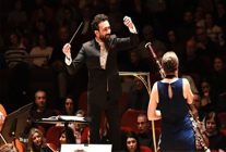 sophie dervaux izmirli muzikseverleri buyuledi