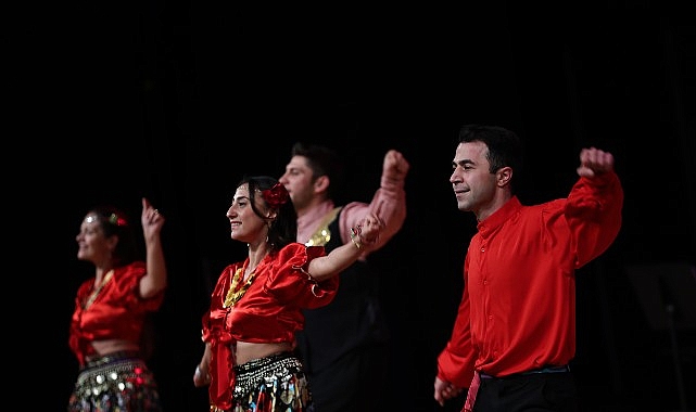 “Türkü Türkü Türkiyem Hemdem” konseri büyük beğeni topladı 1 turku turku turkiyem hemdem konseri buyuk begeni topladi