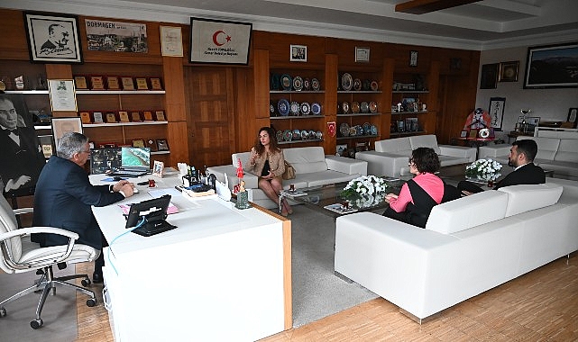 Ukrayna’nın Antalya Konsolosu Kuchma’dan Başkan Topaloğlu’na ziyaret 1 ukraynanin antalya konsolosu kuchmadan baskan topalogluna ziyaret