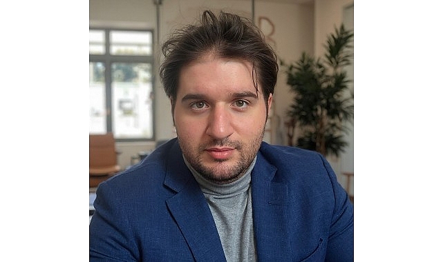 yapay zeka goc yonetiminde etkili ama riskli denetimsiz algoritmalar hak ihlallerine yol acabilir