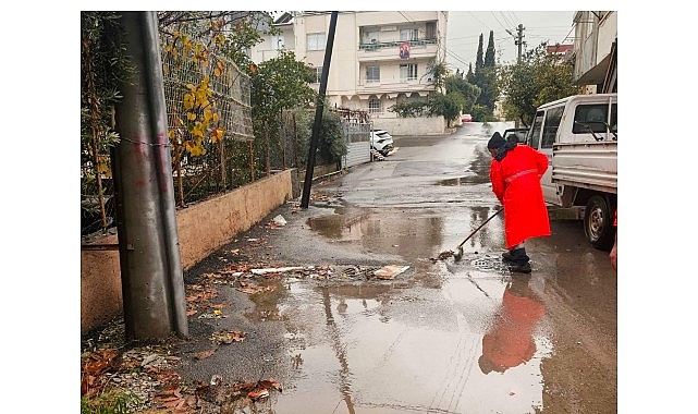 Yenişehir Belediyesi Yağışa Karşı Sahada: Merkez ve Kırsalda Eş Zamanlı Müdahale 1 yenisehir belediyesi yagisa karsi sahada merkez ve kirsalda es zamanli mudahale