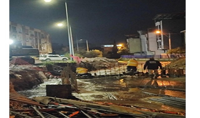 Yıldırım düştü, gelgit nedeniyle dereler taştı 1 yildirim dustu gelgit nedeniyle dereler tasti