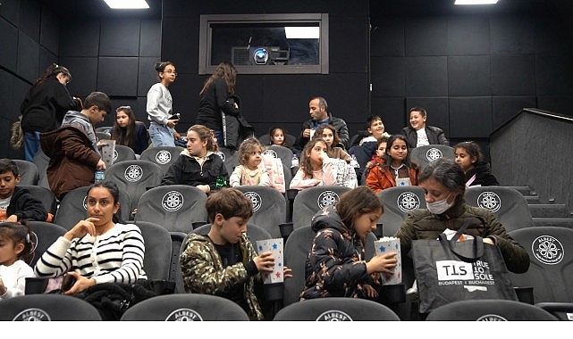 aliagada somestr tatili senlige donustu