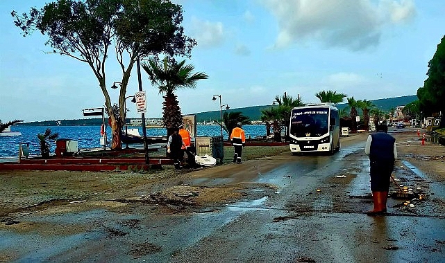 Ayvalık’ta Lodos Alarmı: Ekipler Sahada, Çalışmalar Aralıksız Sürüyor 1 ayvalikta lodos alarmi ekipler sahada calismalar araliksiz suruyor
