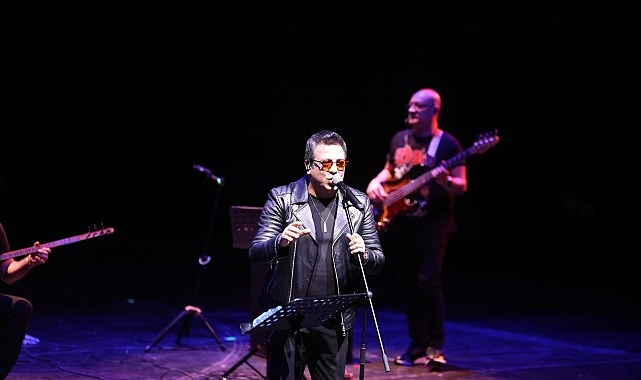 baris manco ve cem karaca bakirkoyde anildi