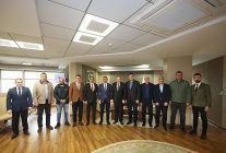 baskan buyukakinin yogun ziyaretci trafigi