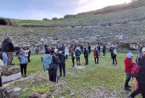baskan cercioglu aydinlilari tarihin kalbi alabandada kultur gezisi ile bulusturdu