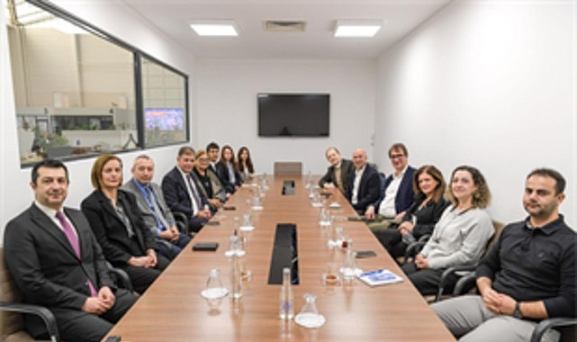 baskan dr cemil tugaya floransa heyetinden ziyaret