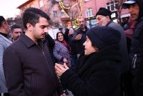 baskan guner iftar cadirinda vatandaslarla bir araya geldi