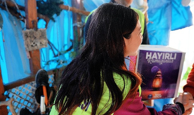 baskan hatice gencay ramazanda sofralarimiz paylastikca guzel