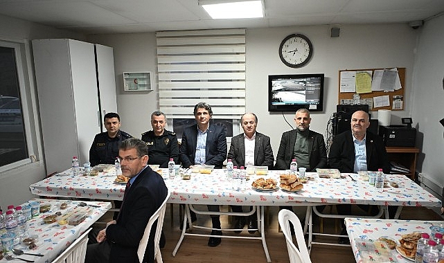 Başkan Kocaman’dan Polislere Tatlı Sürpriz 1 baskan kocamandan polislere tatli surpriz