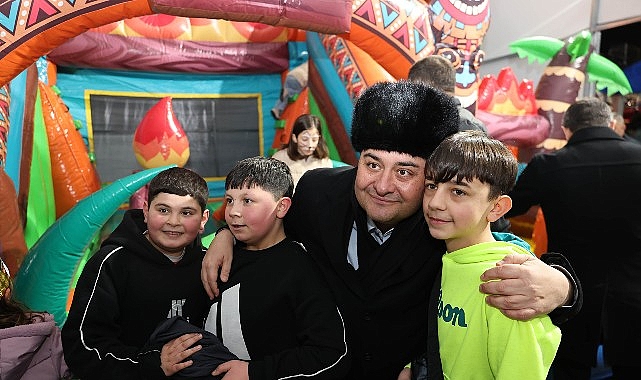 Başkan Özarslan Ramazan Sokağı’nı Ziyaret Etti 1 baskan ozarslan ramazan sokagini ziyaret etti