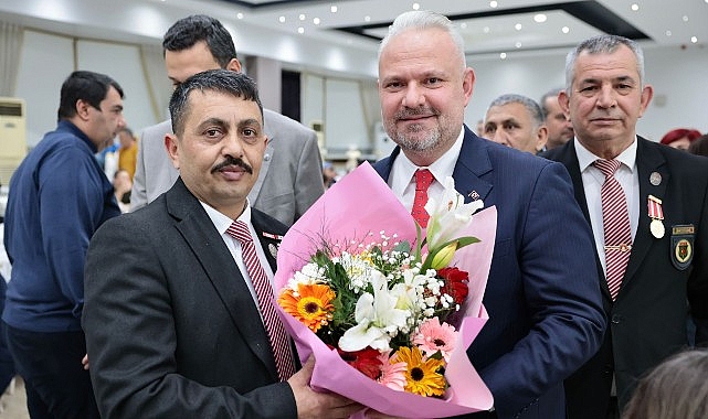 baskan pehlivan sehit aileleri ve gazilerle iftar sofrasinda bulustu