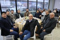 baskan yildiz mahalle muhtarlariyla iftarda bulustu
