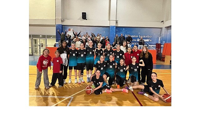 bayrakli belediyesi u14 kiz basketbol takimi izmir sampiyonu oldu