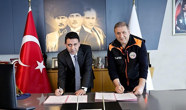 Bayraklı’da Afet ve İklim Risklerine Karşı İş Birliği Protokolü İmzalandı 1 bayraklida afet ve iklim risklerine karsi is birligi protokolu imzalandi