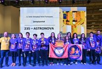 bilim kahramanlari fuar izmirde bulustu