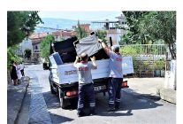 bornovadan sel magdurlarina guclu dayanisma