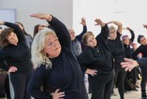 buca belediyesi yasli dostu hizmetlerini tanitti