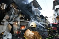 bucada is yeri yangini panik yaratti