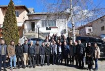 buyukakin bulgaristandaki kardeslik sofrasinda iftar yapti