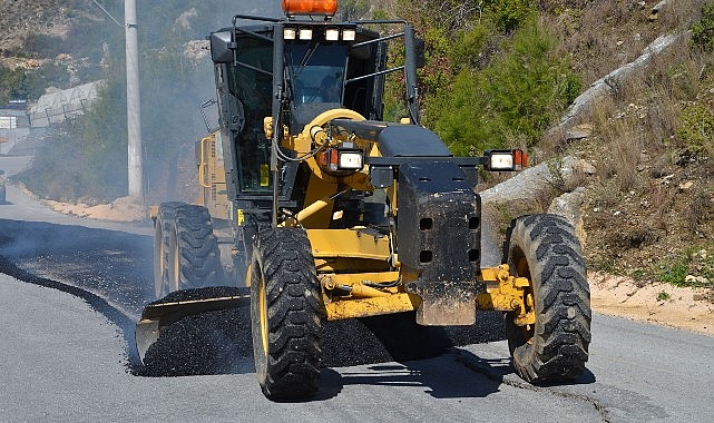 buyuksehirden alanyada yol yapim calismasi