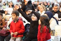 buyuksehirin izmitteki kardeslik sofrasi dolup tasiyor