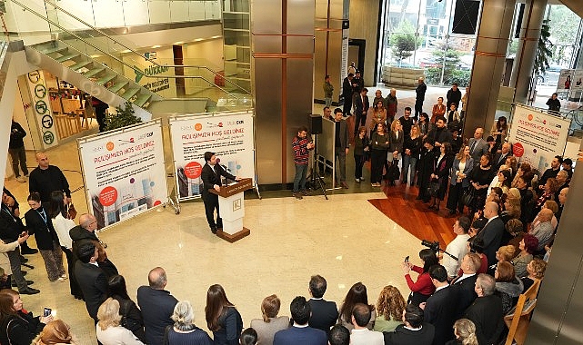 caddebostan kultur merkezinde yenilenen alanlar hizmete acildi