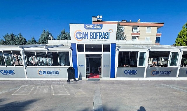 can sofrasinda ramazanin bereketi paylasiliyor