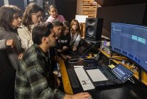 cocuk meclisi uyeleri studyo kulturparkta kayit yapti