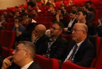 deu ev sahipliginde uluslararasi uroloji zirvesi esgurs ratsus 2026 basladi