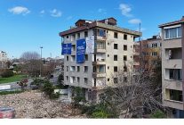 e sinifi yuksek riskli binanin yikimi gerceklesti