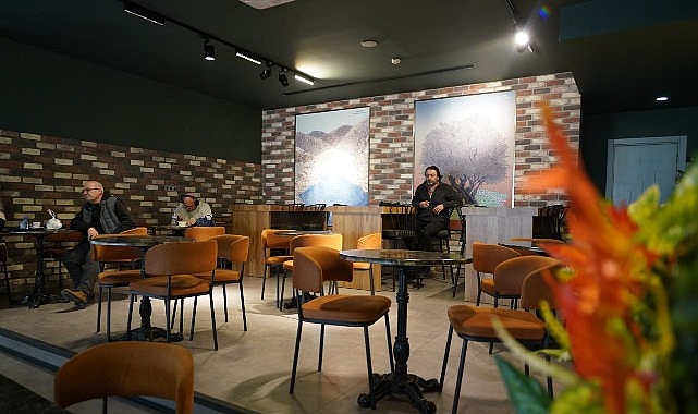 edremitte ramazan aksamlari kafe seninde