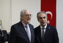 ege ihracatci birliklerinden ege universitesinin laboratuvar altyapisina stratejik bagis