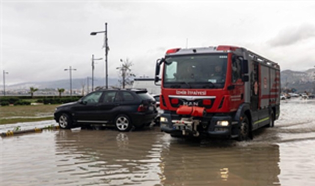 ege kiyilarinda basinc 991 mba dustu deniz 85 santimetre yukseldi