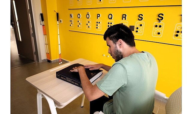 Eren’in hayatı “beyaz baston” eğitimiyle değişti 1 erenin hayati beyaz baston egitimiyle degisti