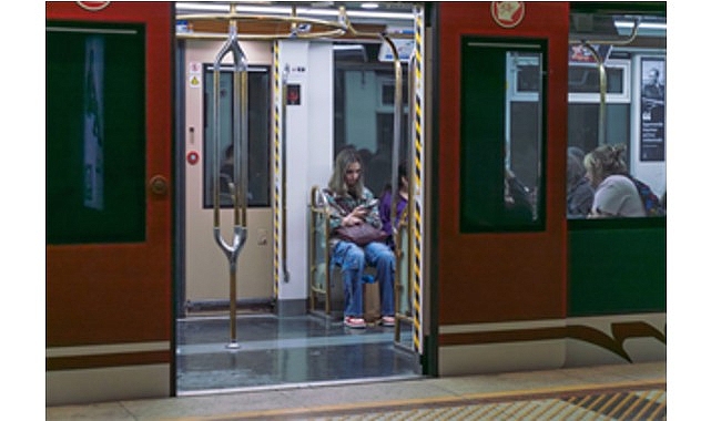 fahrettin altay ve narlidere arasinda metro seferleri yeniden basladi