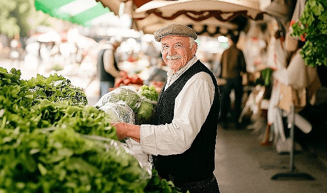 İBB’den emeklilere pazar desteği: ödemeler Ramazan ayında 1 ibbden emeklilere pazar destegi odemeler ramazan ayinda