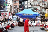 ilahi ezgiler cumhuriyet bulvarinda yankilandi