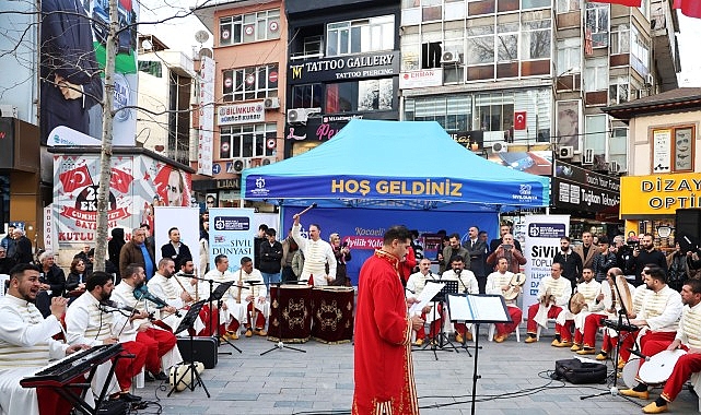 İlahi ezgiler Cumhuriyet Bulvarı’nda yankılandı 1 ilahi ezgiler cumhuriyet bulvarinda yankilandi