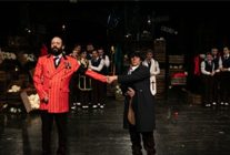 izmir sehir tiyatrolarindan gorkemli promiyer