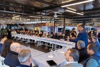 izmirde kucuk olcekli balikciya dayanisma eli