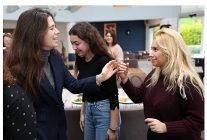 kadinin insan haklari egitim programi cesmede tamamlandi