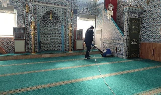 Kandıra Belediyesi Ramazanla Birlikte Camilerde Temizlik Seferberliği Başlattı 1 kandira belediyesi ramazanla birlikte camilerde temizlik seferberligi baslatti
