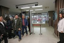 karsiyaka belediyesinde sicak karsilama